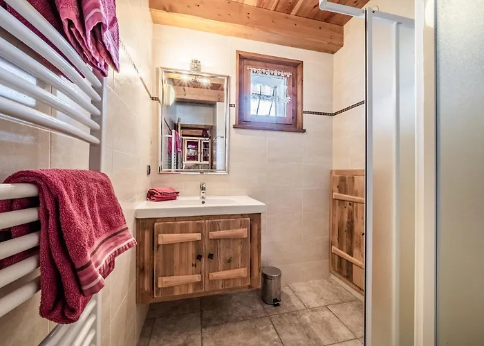 La Ferme De La Vora * Châtel