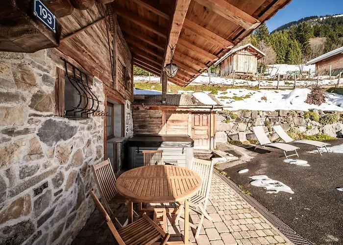 Domek alpejski La Ferme De La Vora Châtel