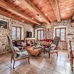 La Ferme De La Vora Horská chata Châtel